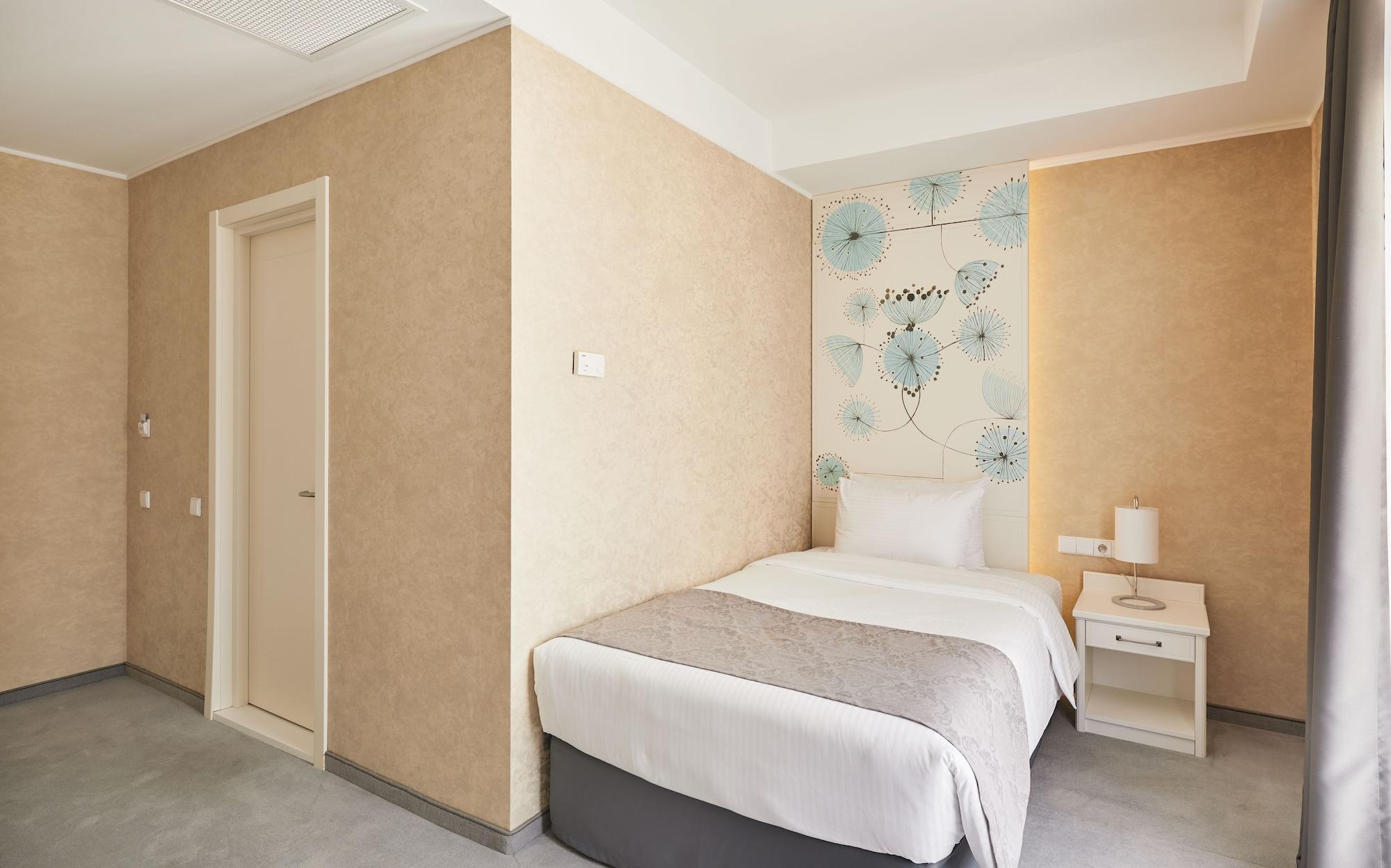 Gallery Palace Hotel Тбілісі Екстер'єр фото