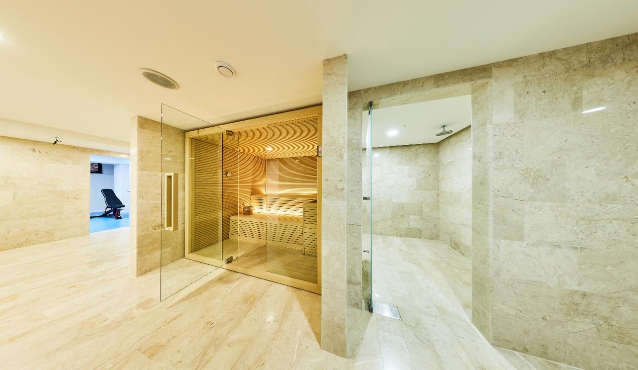 Gallery Palace Hotel Тбілісі Екстер'єр фото